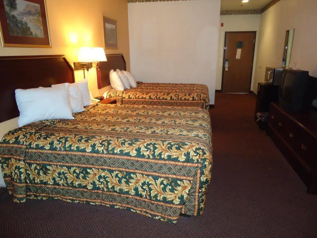 Red Roof Inn Fort Worth - Saginaw Bagian luar foto